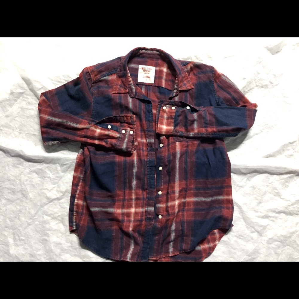 Mossimo boyfriend cut flannel long sleeve shirt